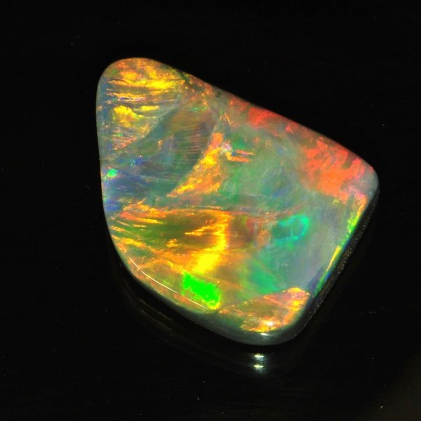 Lightning Ridge Solid Rolling Flash opal