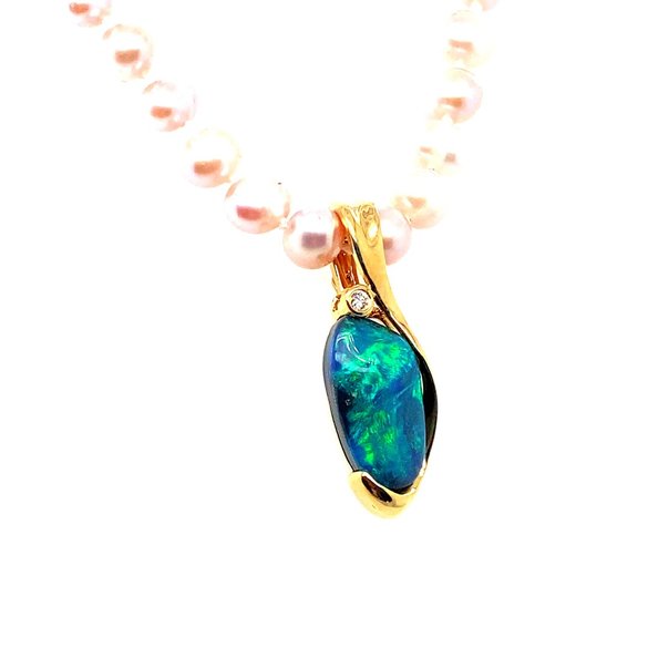 Solid black opal pearl enhancer
